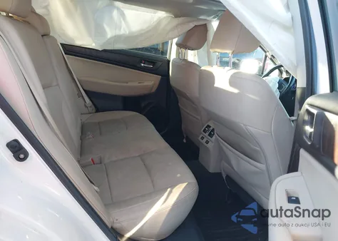 2016 Subaru Outback 3.6R Limited из США, поврежденный, VIN 4S4BSENC0G3220214